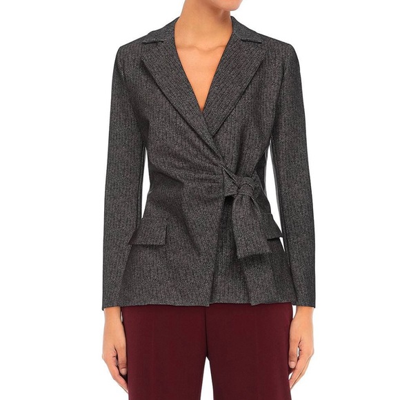Chiara Boni Jackets & Blazers - 🌟Host Pick🌟Chiara Boni Petit Robe wrap jacket